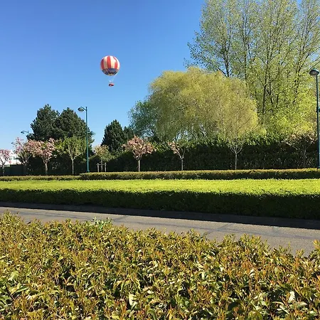 F&B'S Home Disneyland Paris Serris Exterior photo
