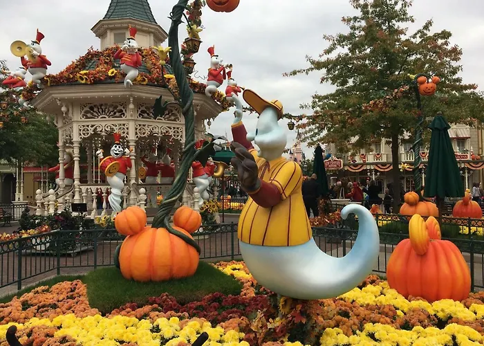 F&B\'S Home Disneyland Paris