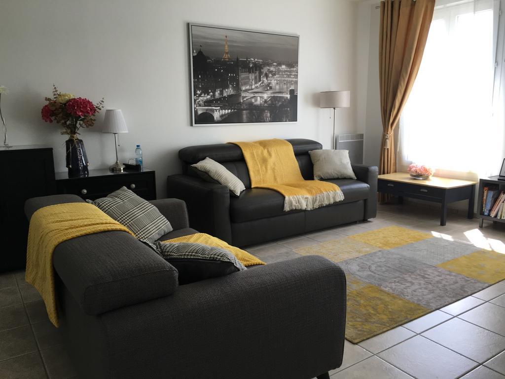 F&b's Disneyland Paris Apartment *